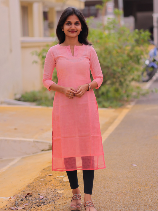 AK109 - Peach Kota Doria Kurti